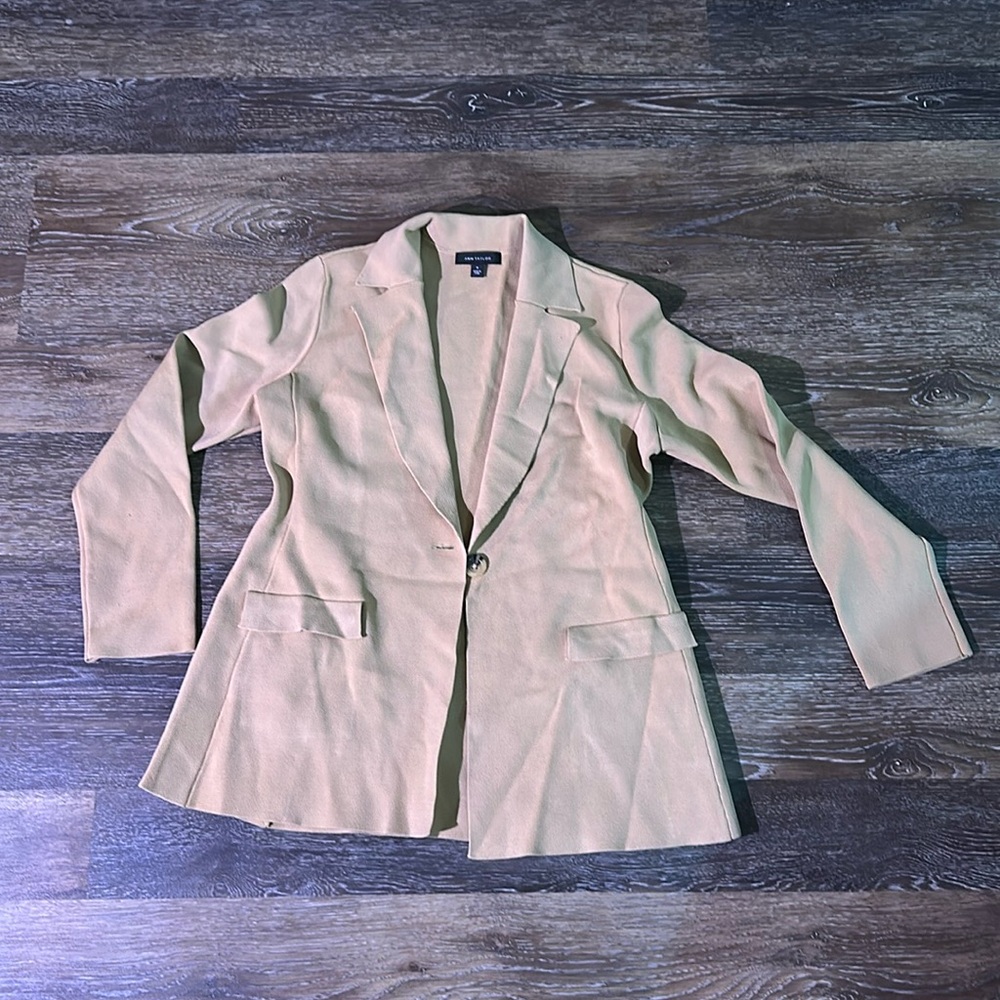 Ann Taylor Blazer